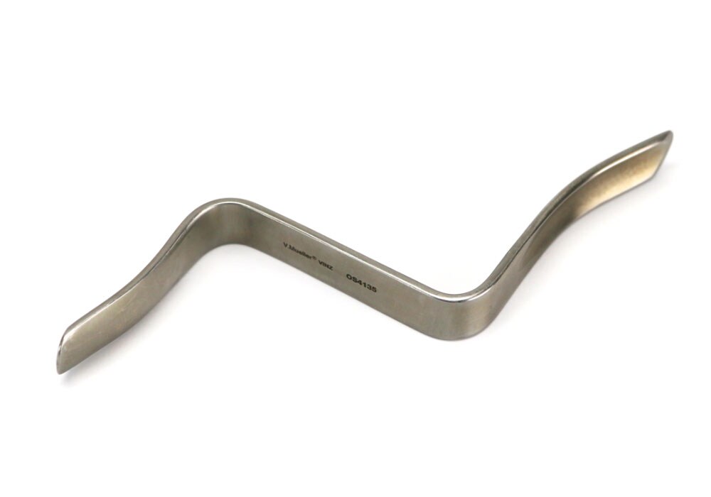 V. Mueller Z Retractor Medium Blade OS4135 | AA Medical Store